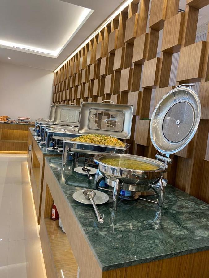 Dolphin Continental Hotel Kuwait City Ngoại thất bức ảnh