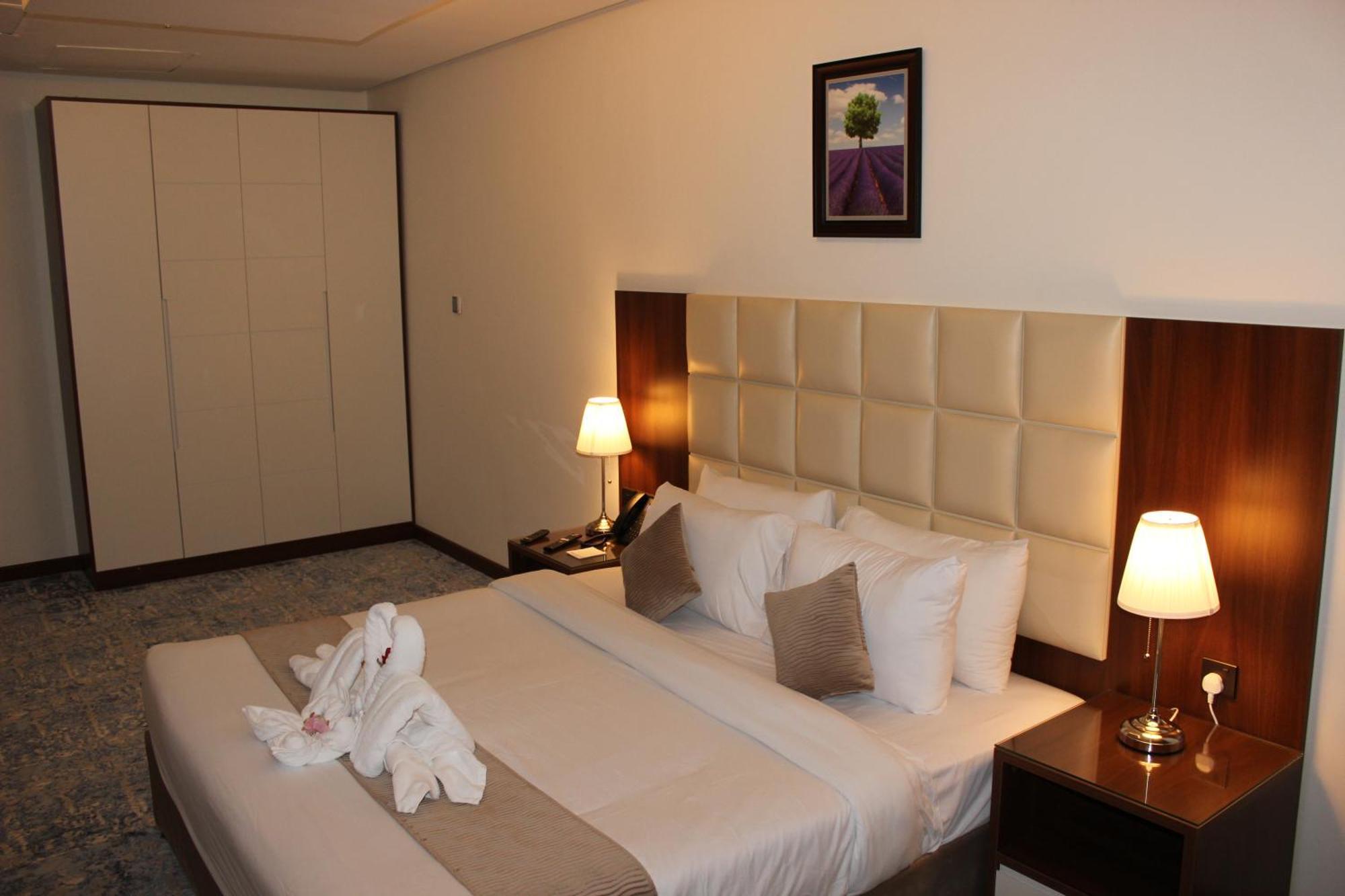 Dolphin Continental Hotel Kuwait City Ngoại thất bức ảnh